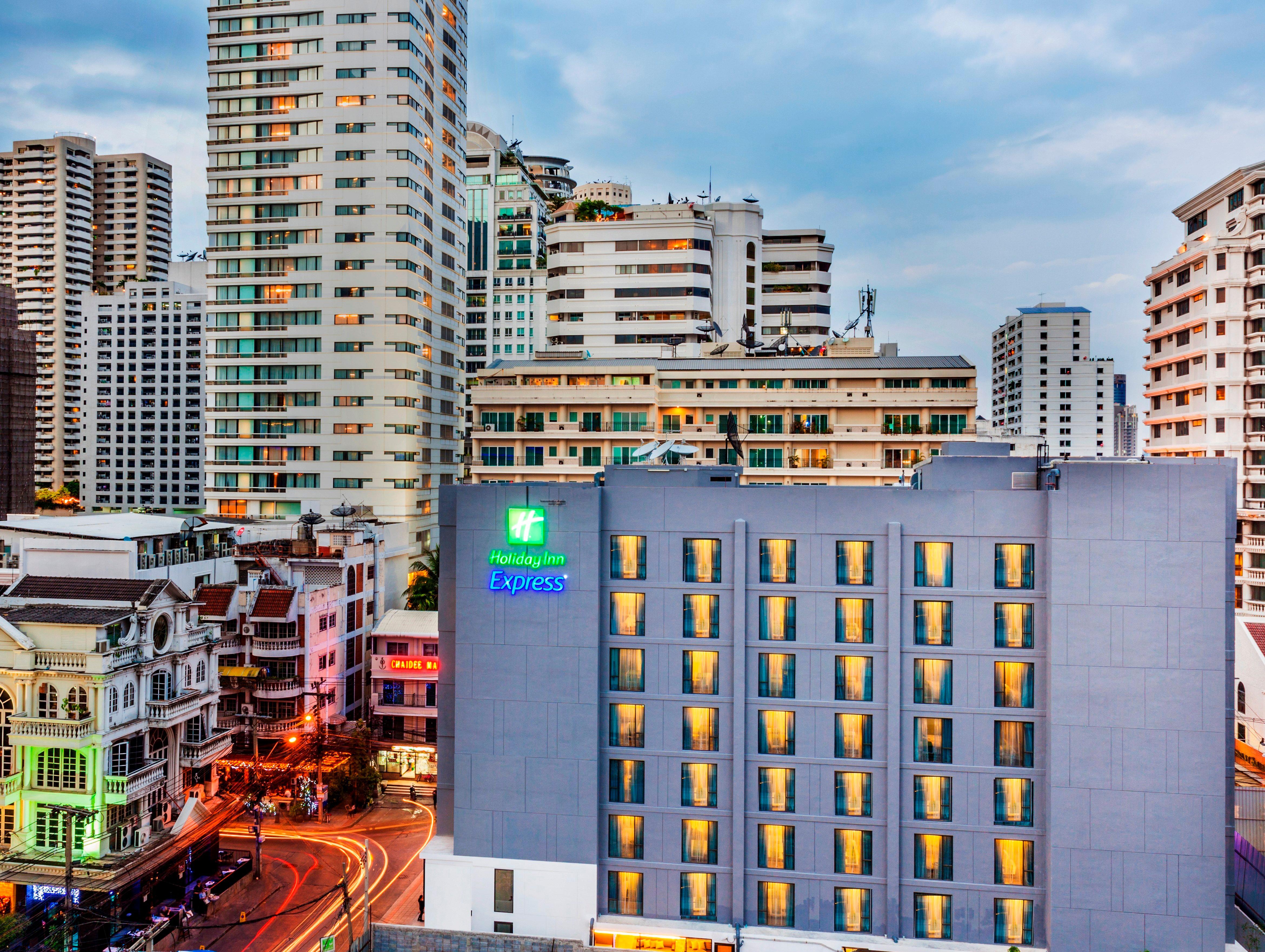 Holiday Inn Express Bangkok Sukhumvit 11, An Ihg Hotel Екстер'єр фото